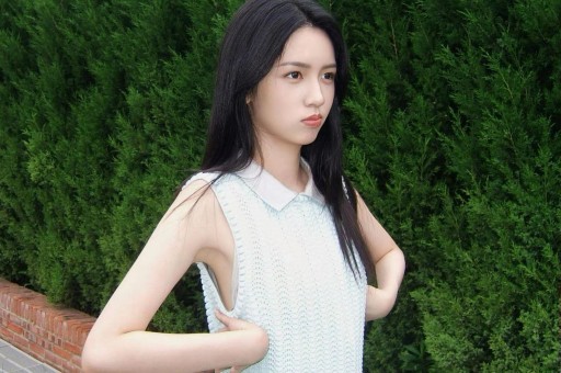 中年演员塌房天花板带亲闺女当出轨遮羞布